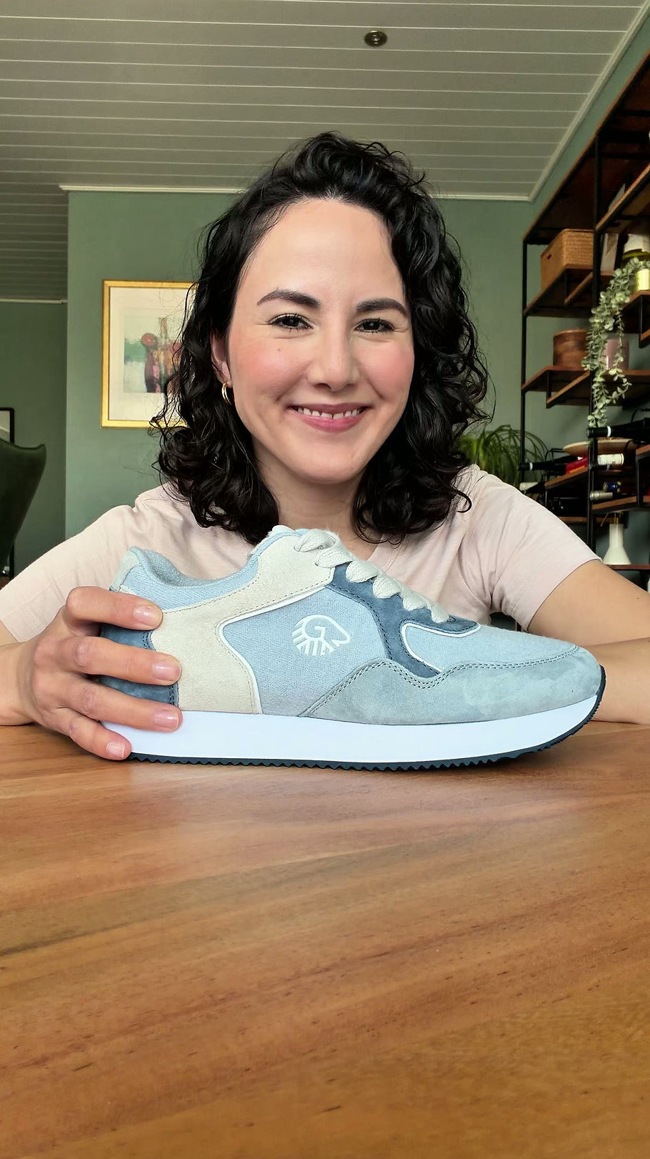 Giesswein_Retro_Sneaker.mov